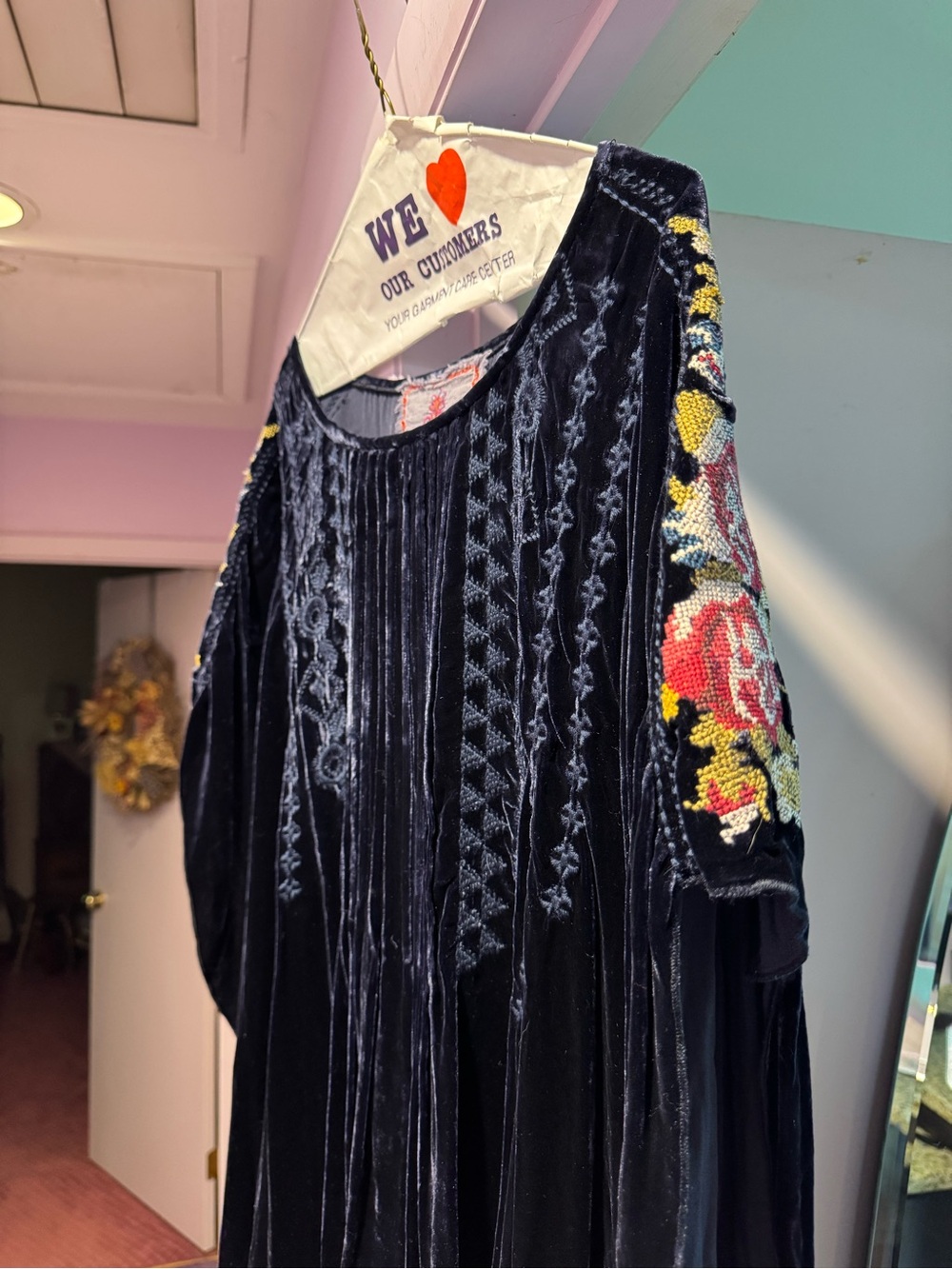 NWT!! Johnny Was Size L Embroidered Velvet Tunic - with Floral Sleeves